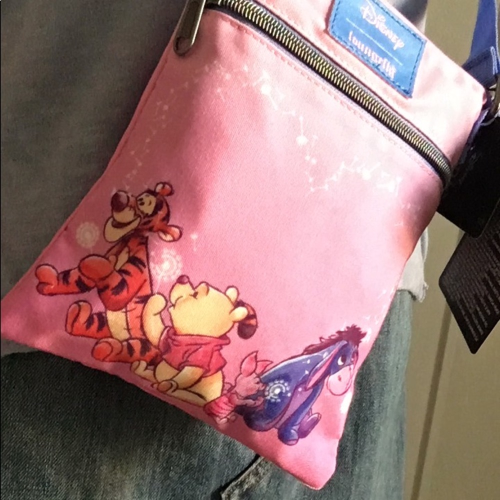 New Loungefly Winnie the Pooh and Friends Crossbody Travel Bag